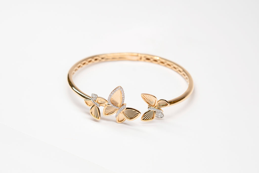 18K Yellow Gold Bangle
