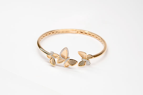 18K Yellow Gold Bangle