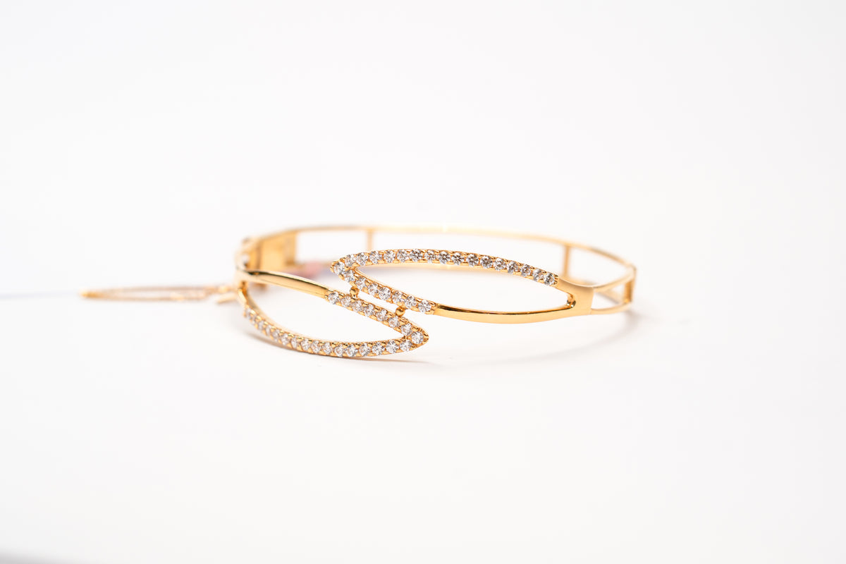 22K Gold Lock Type Bangle