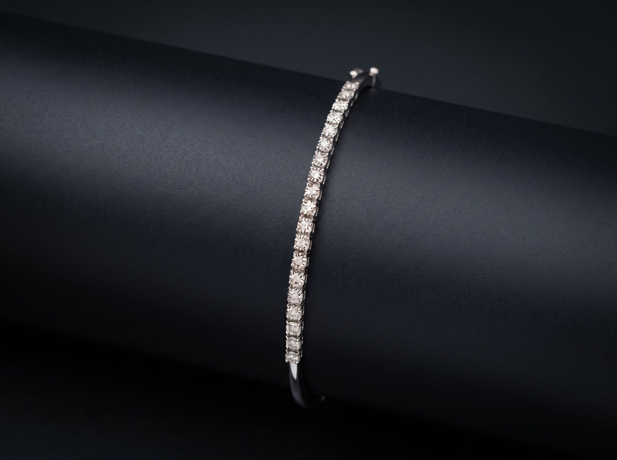 14K White Gold Bangle