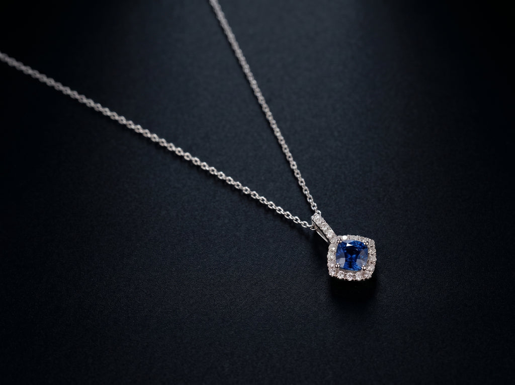 18K White Gold Necklace