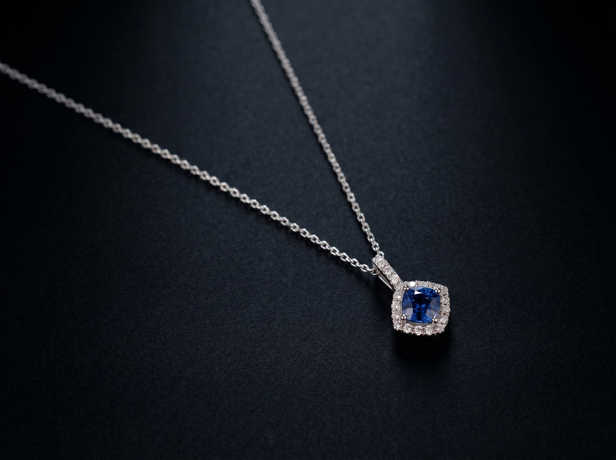 18K White Gold Necklace