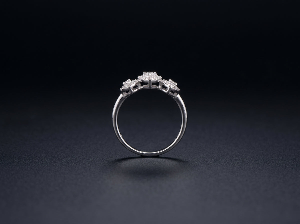 18K White Gold Ring