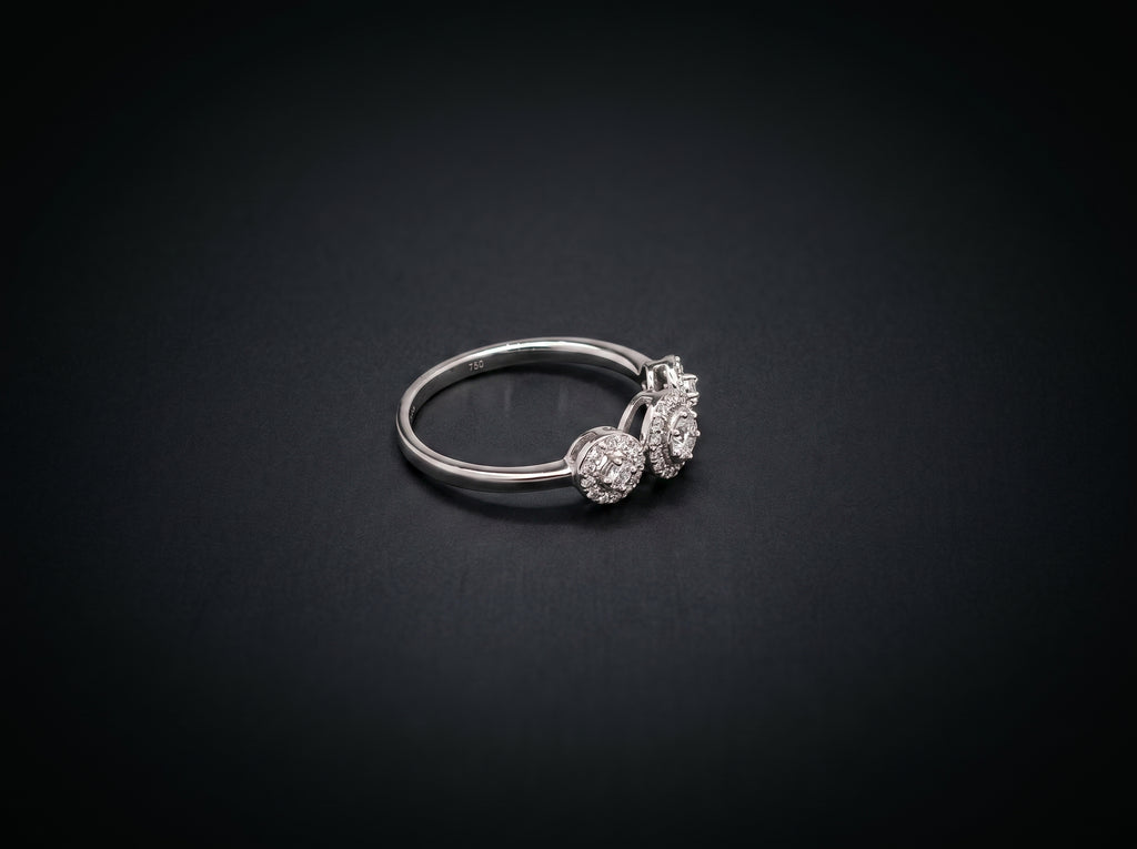 18K White Gold Ring